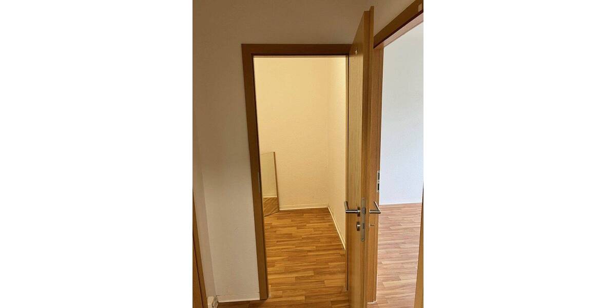 Etagenwohnung Rostock Dierkow-Neu - 4 Zimmer, 72 m&sup2;, 800&euro; | Angebot:26787474