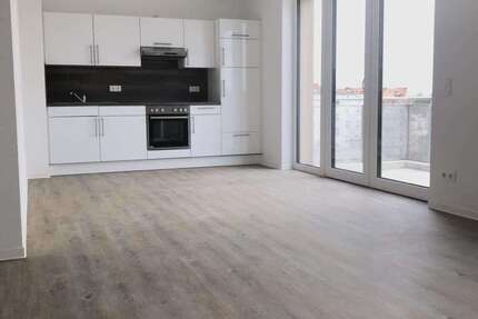 Wohnung zum Mieten in Brandenburg 940 € 92.25 m²
