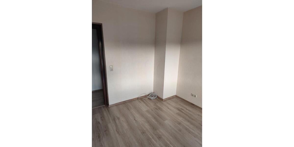 Etagenwohnung Rochlitz - 3 Zimmer, 60 m&sup2;, 350&euro; | Angebot:26517593