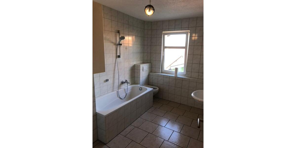 Dachgeschoßwohnung Meiningen - 3 Zimmer, 79 m&sup2;, 550&euro; | Angebot:24863020