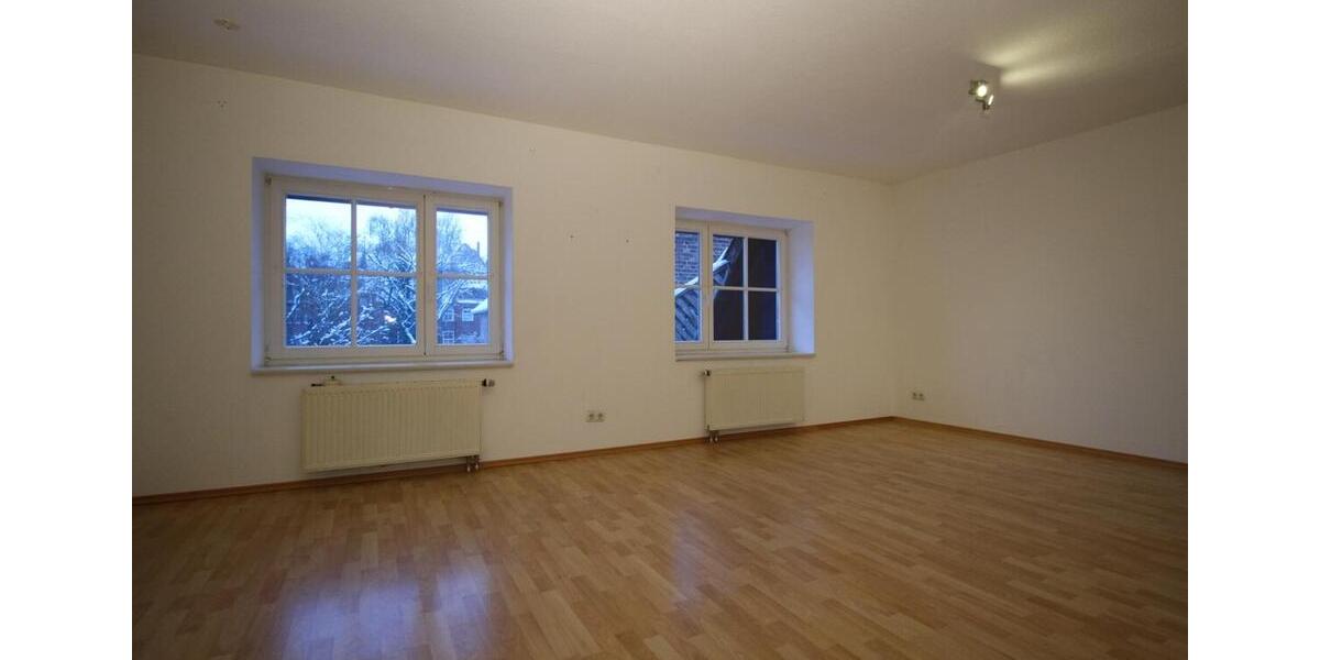 Etagenwohnung Lüneburg - 3 Zimmer, 106 m&sup2;, 1.600&euro; | Angebot:24430539