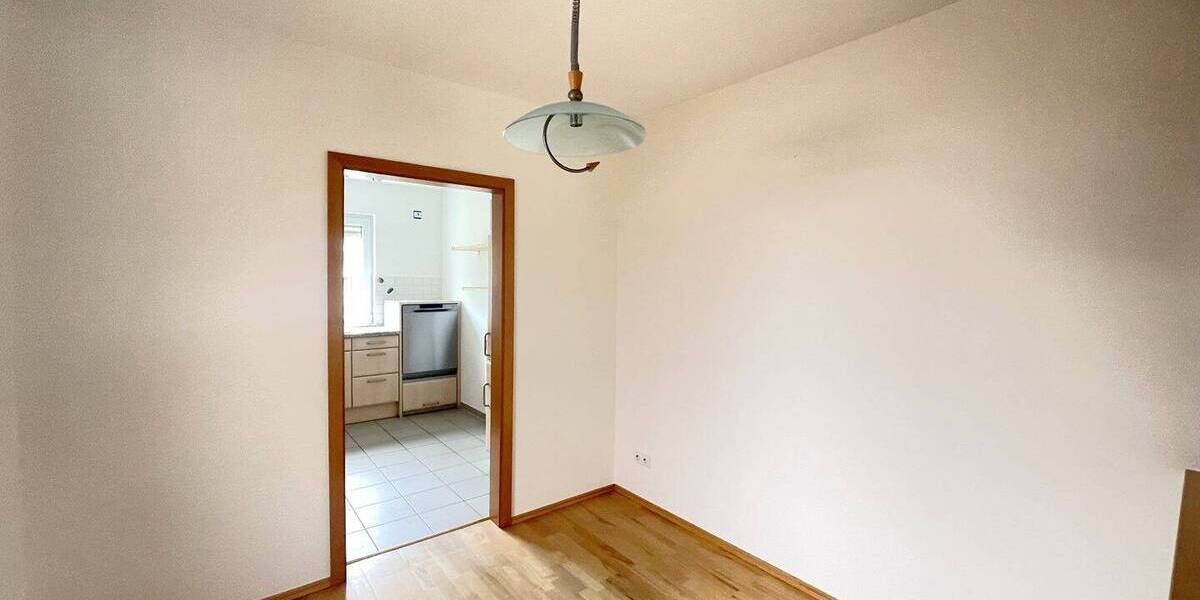 Reihenendhaus Kaiserslautern Innenstadt - 5 Zimmer, 144 m&sup2;, 1.600&euro; | Angebot:25741283