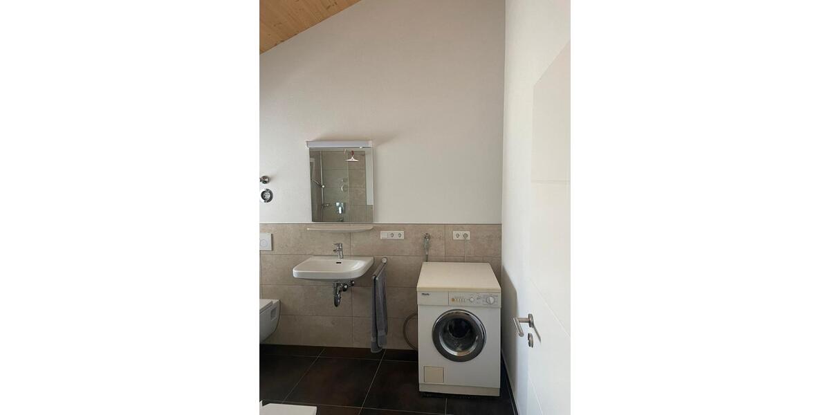 Dachgeschoßwohnung Kißlegg - 2.5 Zimmer, 67 m&sup2;, 900&euro; | Angebot:26608954