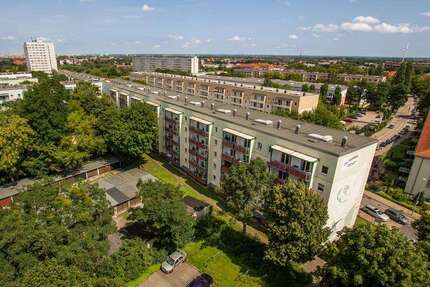 Wohnung zum Mieten in Magdeburg 425 € 66.06 m² 4 zimmer