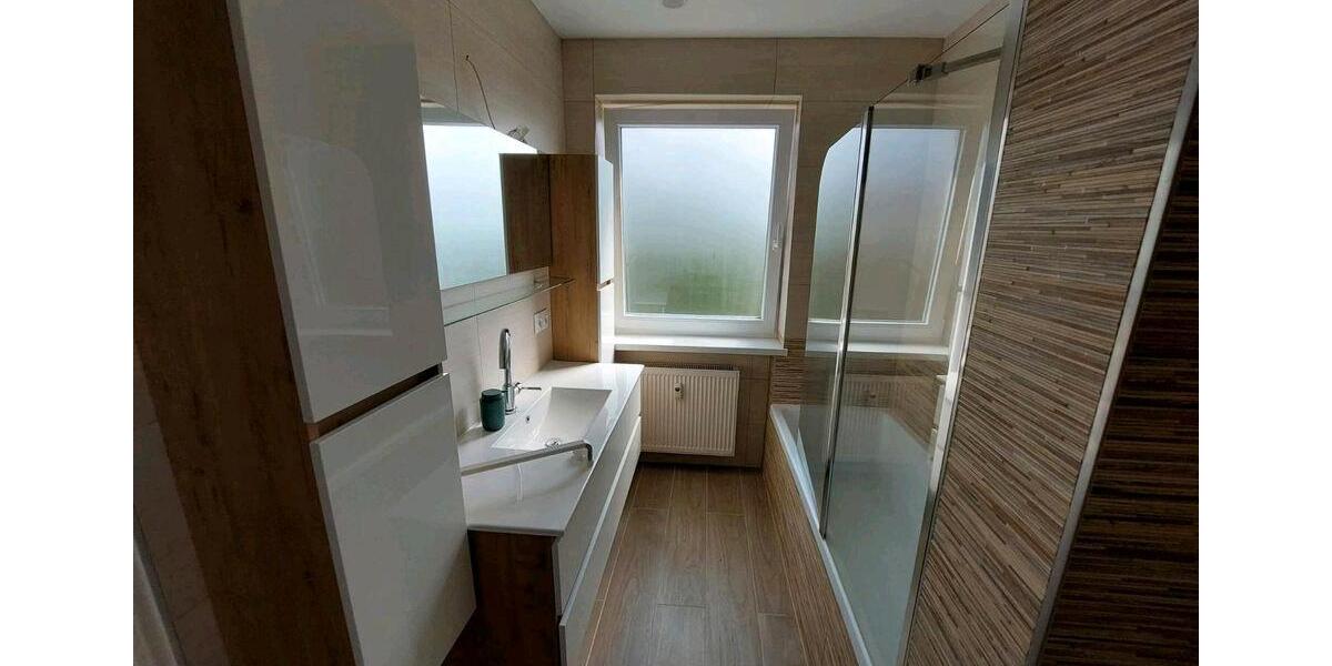 Etagenwohnung Wunsiedel - 4.5 Zimmer, 100 m&sup2;, 900&euro; | Angebot:26232120