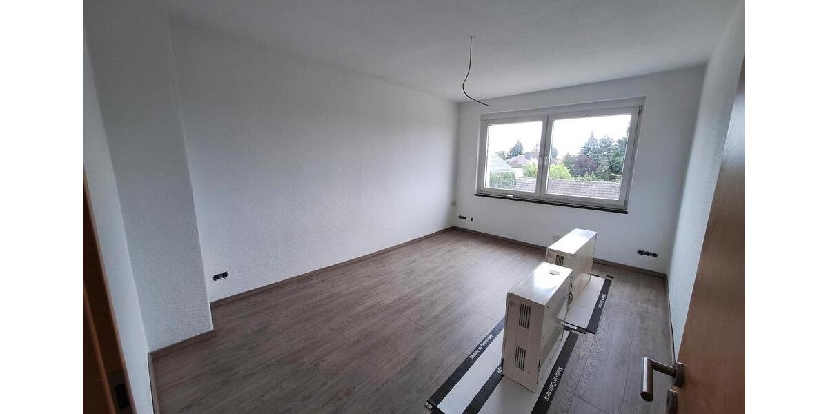 Etagenwohnung Gommern - 3 Zimmer, 60 m&sup2;, 300&euro; | Angebot:25920333
