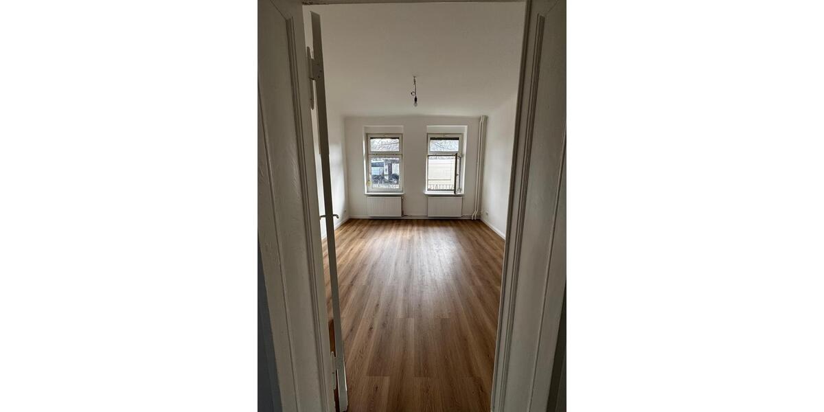 Erdgeschoßwohnung Nauen - 3 Zimmer, 81 m&sup2;, 1.172&euro; | Angebot:25943031