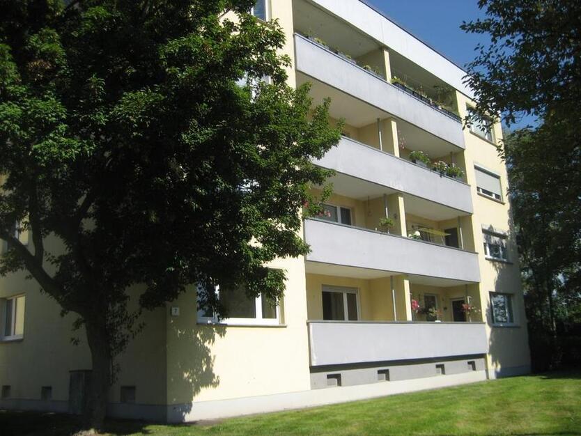 Heute ein König: Ihr neuer Balkon mit Blick ins Grüne. zimmer