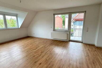 Wohnung Oldenburg Kreyenbrück - 4 Zimmer, 130 m&sup2;, 1.200&euro; | Angebot:26740342