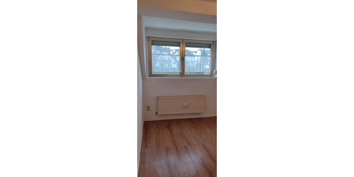 Etagenwohnung Mülheim-Kärlich Kärlich - 4 Zimmer, 70 m&sup2;, 800&euro; | Angebot:25053905