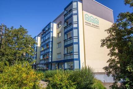 In der Herrichtung! 3-RaumWohnung mit schönem Balkon.