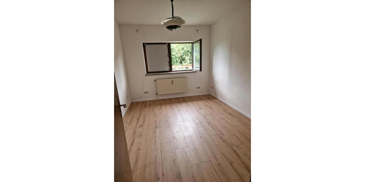 Frisch renovierte 3ZKB Wohnung in Treuchtlingen Möhren zimmer