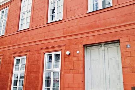 In der Altstadt++außergewöhnliche1-Zimmer-Wohnung++ im Dachgeschoss++mit Galerie 1 zimmer