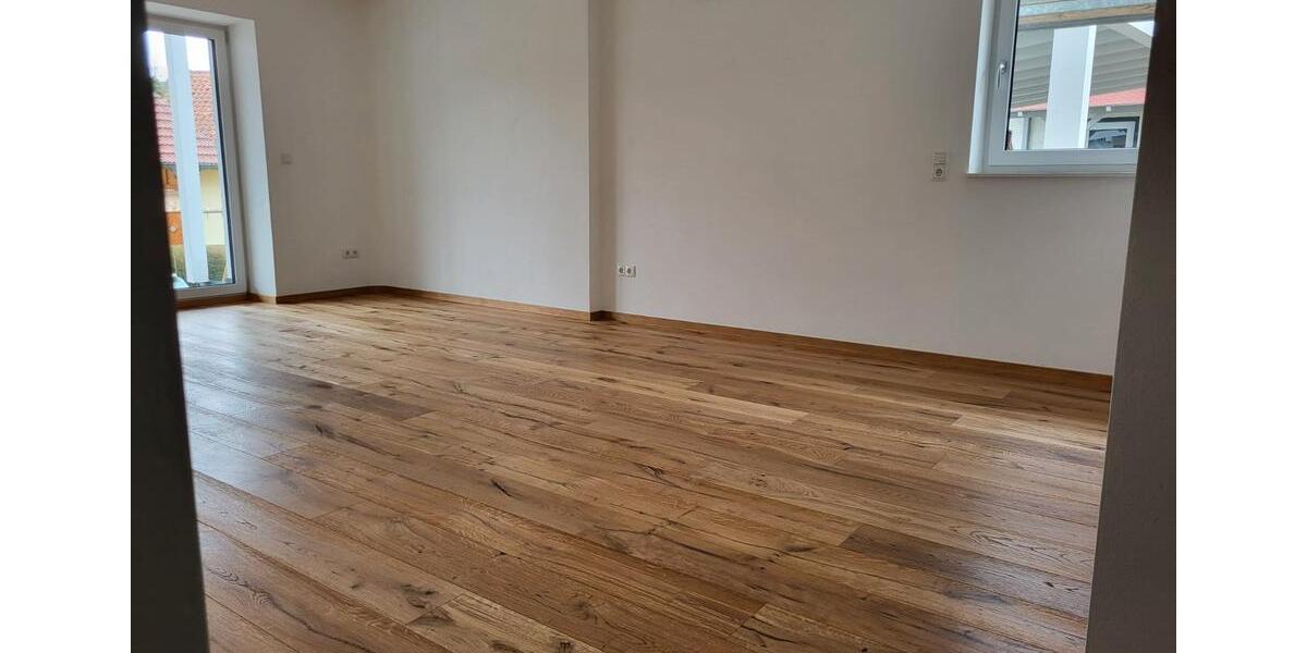 Erdgeschoßwohnung Neukirchen - 3 Zimmer, 106 m&sup2;, 980&euro; | Angebot:26496156