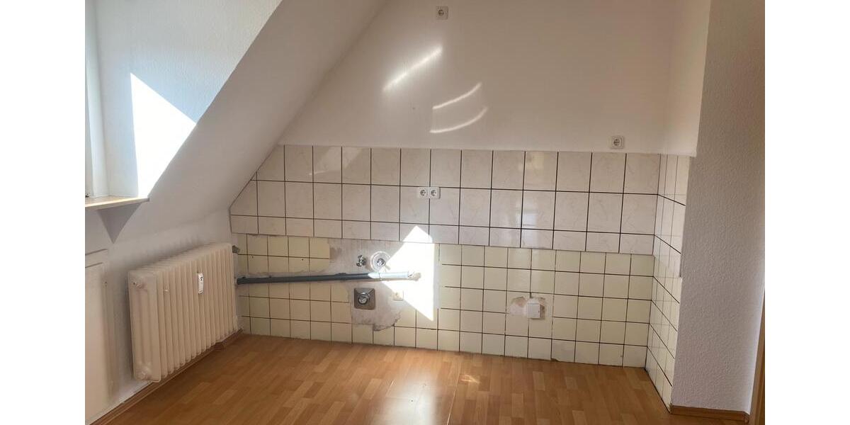 Etagenwohnung Hilchenbach - 4 Zimmer, 140 m&sup2;, 800&euro; | Angebot:26605412
