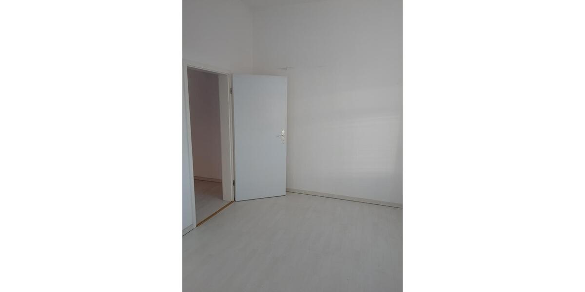Etagenwohnung Radebeul - 4 Zimmer, 122 m&sup2;, 1.400&euro; | Angebot:25790617