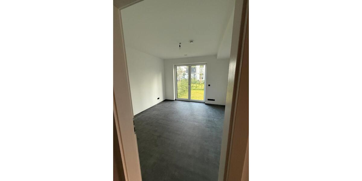 Erdgeschoßwohnung Schrobenhausen - 3 Zimmer, 84 m&sup2;, 1.350&euro; | Angebot:21401278