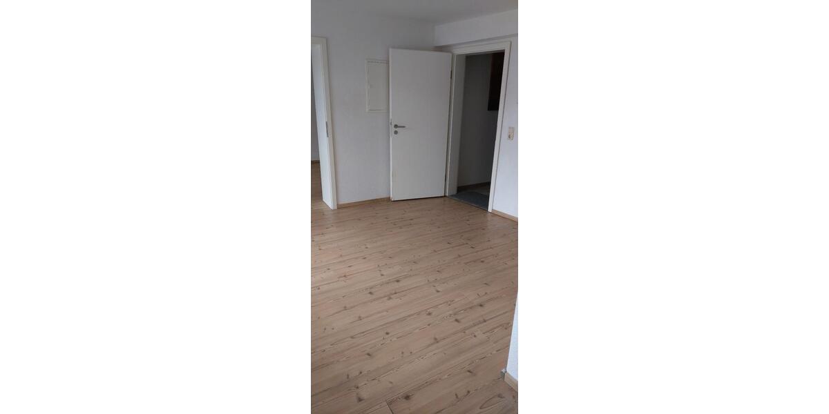 Etagenwohnung Plau am See - 2 Zimmer, 35 m&sup2;, 300&euro; | Angebot:26665589