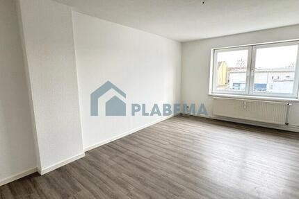 Modernisierte 2-Zimmer-Wohnung mit Einbauküche und Bad mit Wanne 2 zimmer