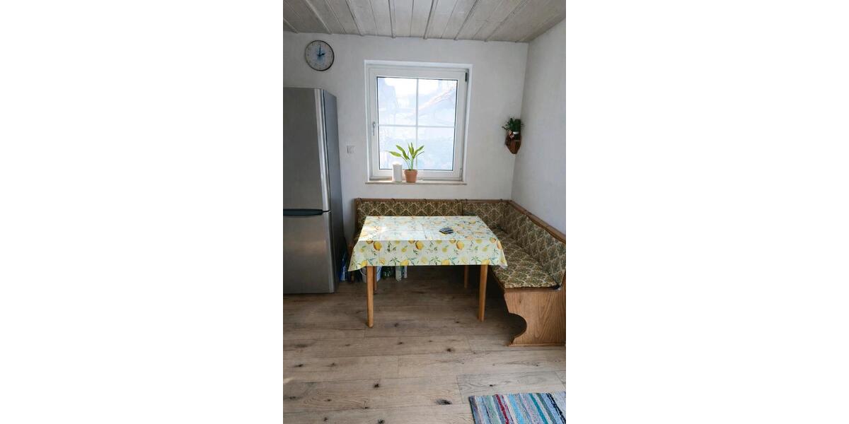 Etagenwohnung Ampfing - 3 Zimmer, 92 m&sup2;, 1.000&euro; | Angebot:25715357