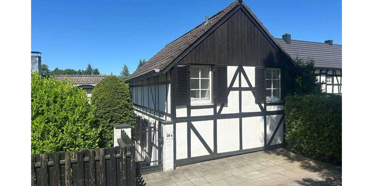 Etagenwohnung Königswinter - 2.5 Zimmer, 70 m&sup2;, 1.150&euro; | Angebot:26686428