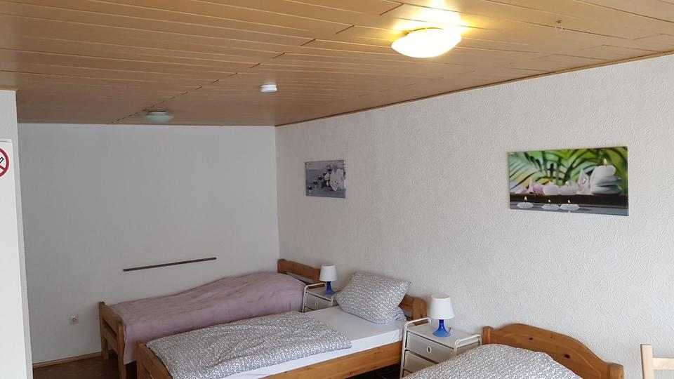 Wohnen auf Zeit Malsfeld - 5 Zimmer, 90 m&sup2;, 150&euro; | Angebot:22910244