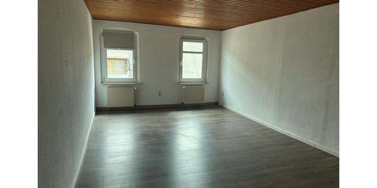 Etagenwohnung Auma-Weidatal Weidatal - 3 Zimmer, 90 m&sup2;, 710&euro; | Angebot:26484591