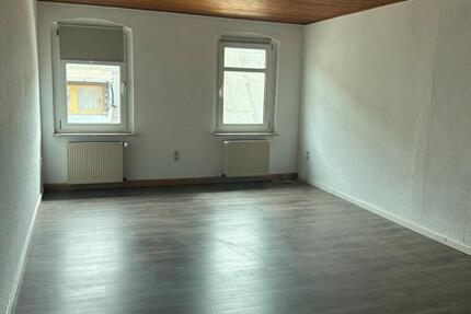Wohnung Auma-Weidatal Weidatal - 3 Zimmer, 90 m&sup2;, 710&euro; | Angebot:26484591