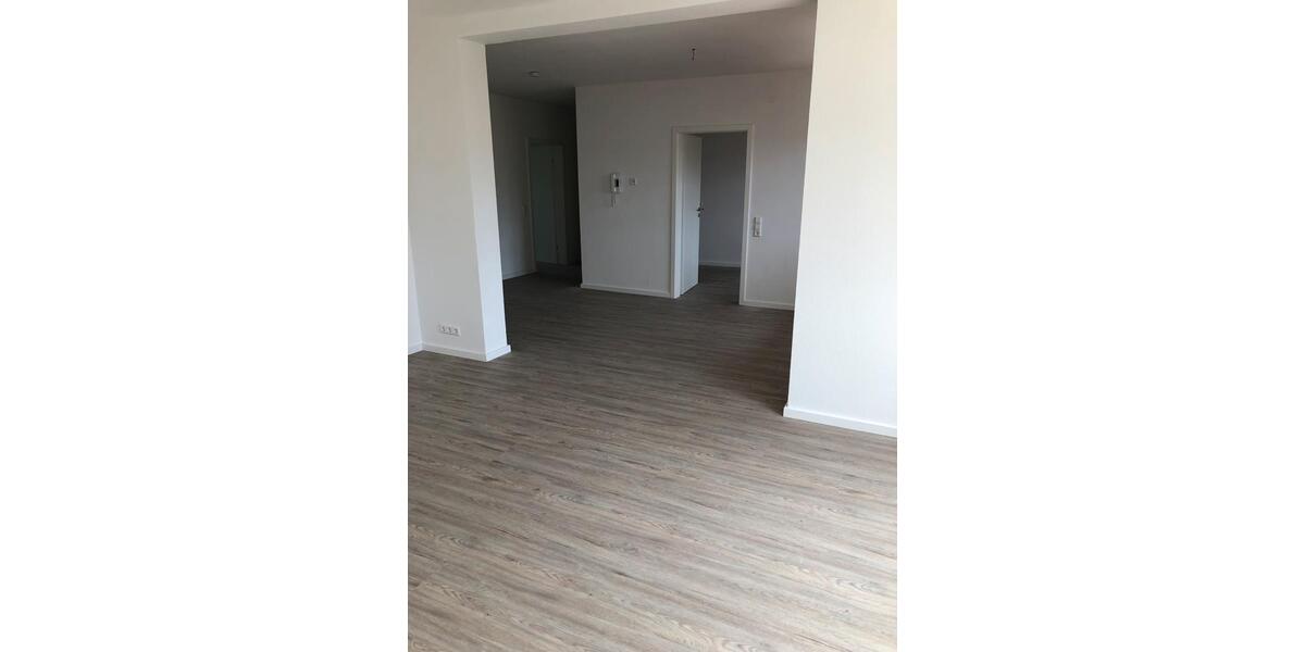 Dachgeschoßwohnung Otterberg - 4 Zimmer, 93 m&sup2;, 930&euro; | Angebot:26267775