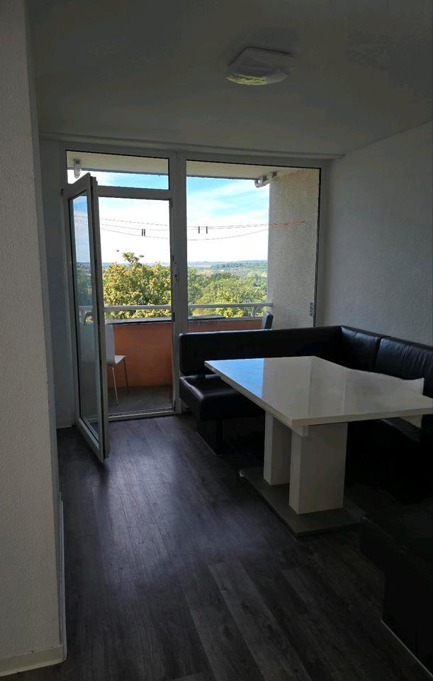 2 Zimmer in einer 3er WG ab sofort zu vermieten zimmer