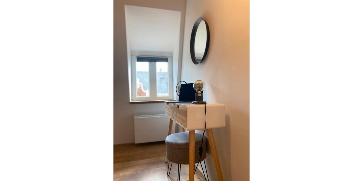 Dachgeschoßwohnung Wismar Altstadt - 2 Zimmer, 92 m&sup2;, 2.100&euro; | Angebot:24885801