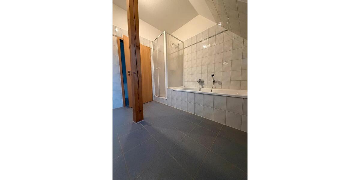 Maisonettenwohnung Büren - 4 Zimmer, 157 m&sup2;, 970&euro; | Angebot:24398782