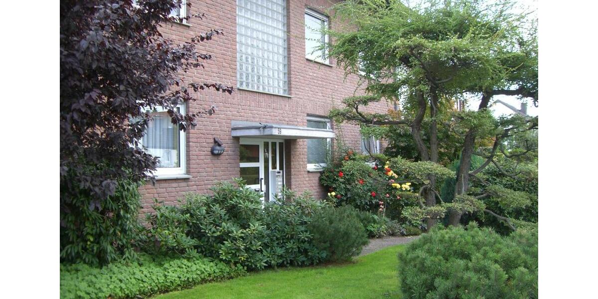 Dachgeschoßwohnung Lage - 3 Zimmer, 108 m&sup2;, 750&euro; | Angebot:26481181