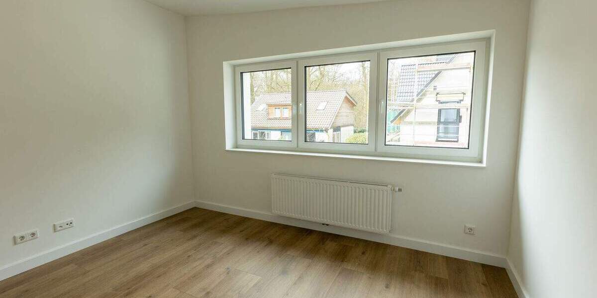 Doppelhaushälfte Hamburg Rissen - 4 Zimmer, 100 m&sup2;, 1.990&euro; | Angebot:24520258
