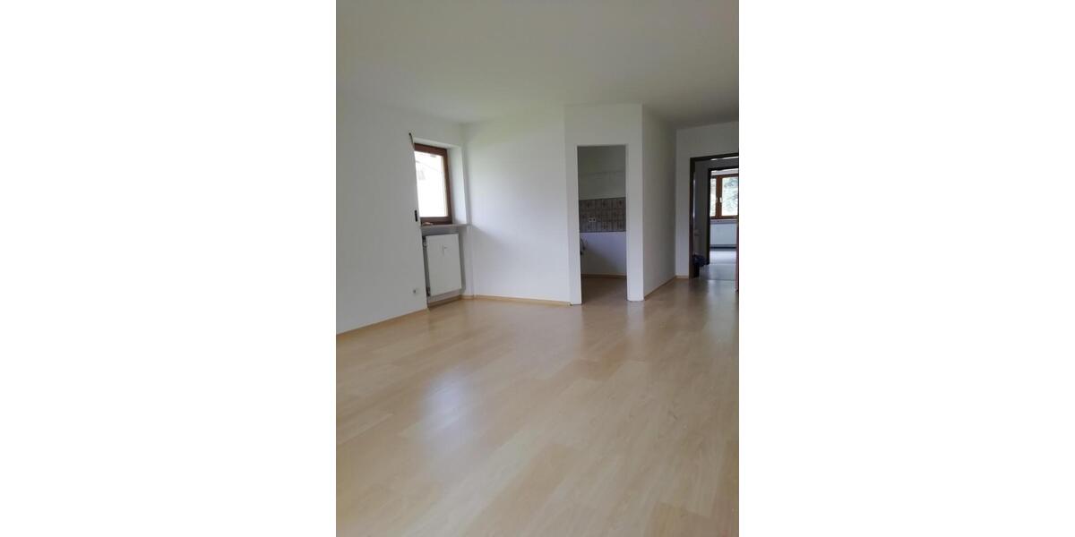 Etagenwohnung Vilshofen an der Donau - 3 Zimmer, 74 m&sup2;, 740&euro; | Angebot:24762328