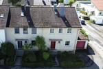 Frisch renoviert & bezugsfrei – charmantes Reihenmittelhaus mit Garten in Ansbach-Weinberg