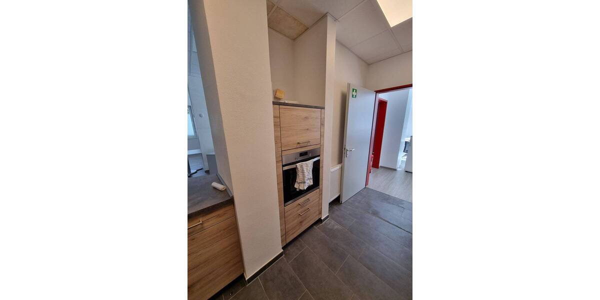 Gewerbeobjekt Meschede - 1 Zimmer, 178 m&sup2;, 1.246&euro; | Angebot:24115242