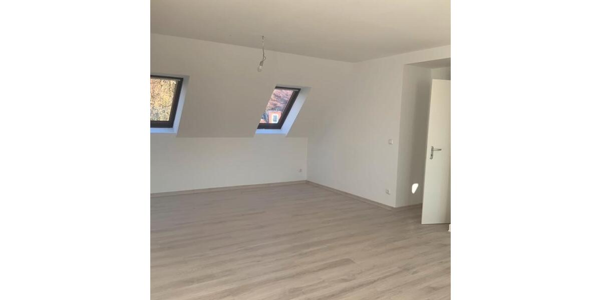 Dachgeschoßwohnung Herne Wanne - 2 Zimmer, 65 m&sup2;, 469&euro; | Angebot:25784507