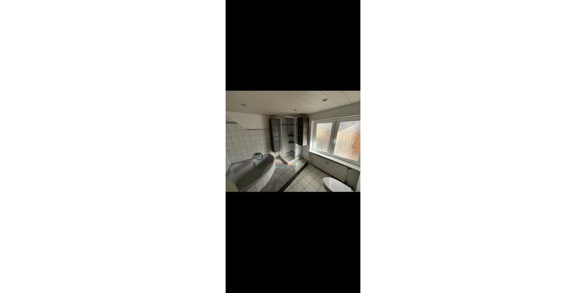 Etagenwohnung Kirchhundem - 6 Zimmer, 98 m&sup2;, 900&euro; | Angebot:26258525