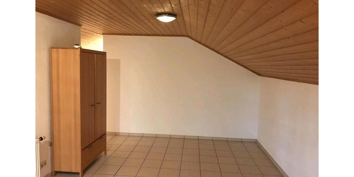 Dachgeschoßwohnung Rotthalmünster - 1 Zimmer, 30 m&sup2;, 430&euro; | Angebot:26230316