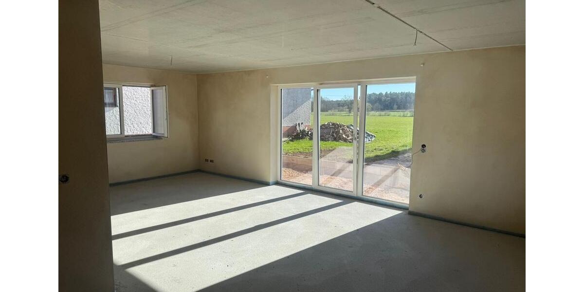 Erdgeschoßwohnung Freystadt - 4 Zimmer, 116 m&sup2;, 1.270&euro; | Angebot:26045125