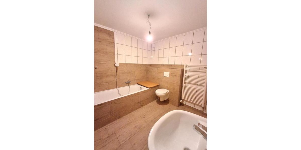 Etagenwohnung Neustadt an der Waldnaab - 5 Zimmer, 110 m&sup2;, 1.200&euro; | Angebot:26253658