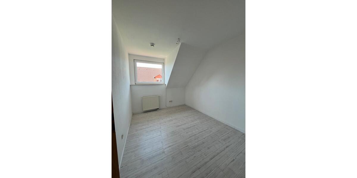 Reihenhaus Magdeburg Ottersleben - 4 Zimmer, 96 m&sup2;, 1.290&euro; | Angebot:25128528