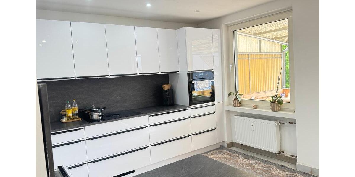 Etagenwohnung Bielefeld Mitte - 7 Zimmer, 150 m&sup2;, 2.000&euro; | Angebot:26626227