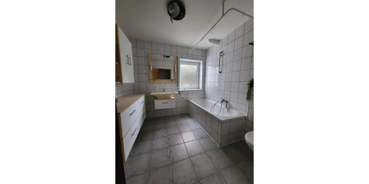 Etagenwohnung Eppingen - 3 Zimmer, 92 m&sup2;, 900&euro; | Angebot:25993666