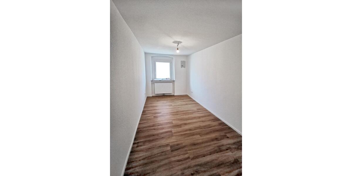 Dachgeschoßwohnung Hartheim am Rhein - 3 Zimmer, 88 m&sup2;, 1.056&euro; | Angebot:25718984