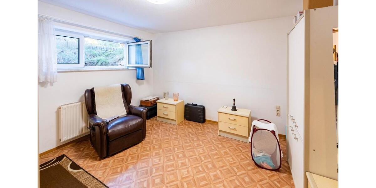 Große Zweizimmerwohnung mit tollem Ausblick im Arnstädter Süden 2 zimmer