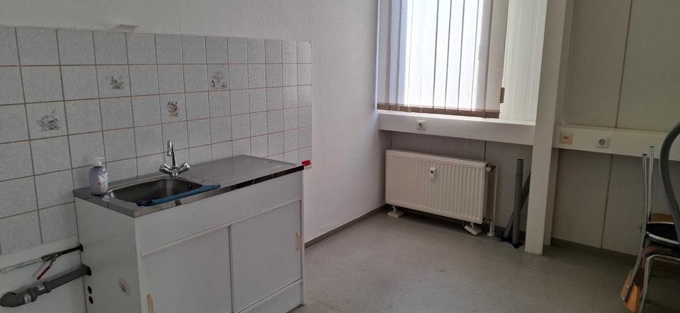 Gewerbeobjekt Halle (Saale) Nietleben - 4&euro; | Angebot:25957469
