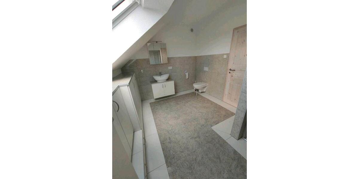 Einfamilienhaus Gladenbach - 5.5 Zimmer, 150 m&sup2;, 2.100&euro; | Angebot:26591382