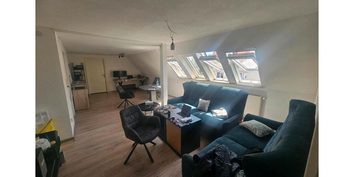 Dachgeschoßwohnung Gundelfingen an der Donau - 3 Zimmer, 90 m&sup2;, 950&euro; | Angebot:26698867